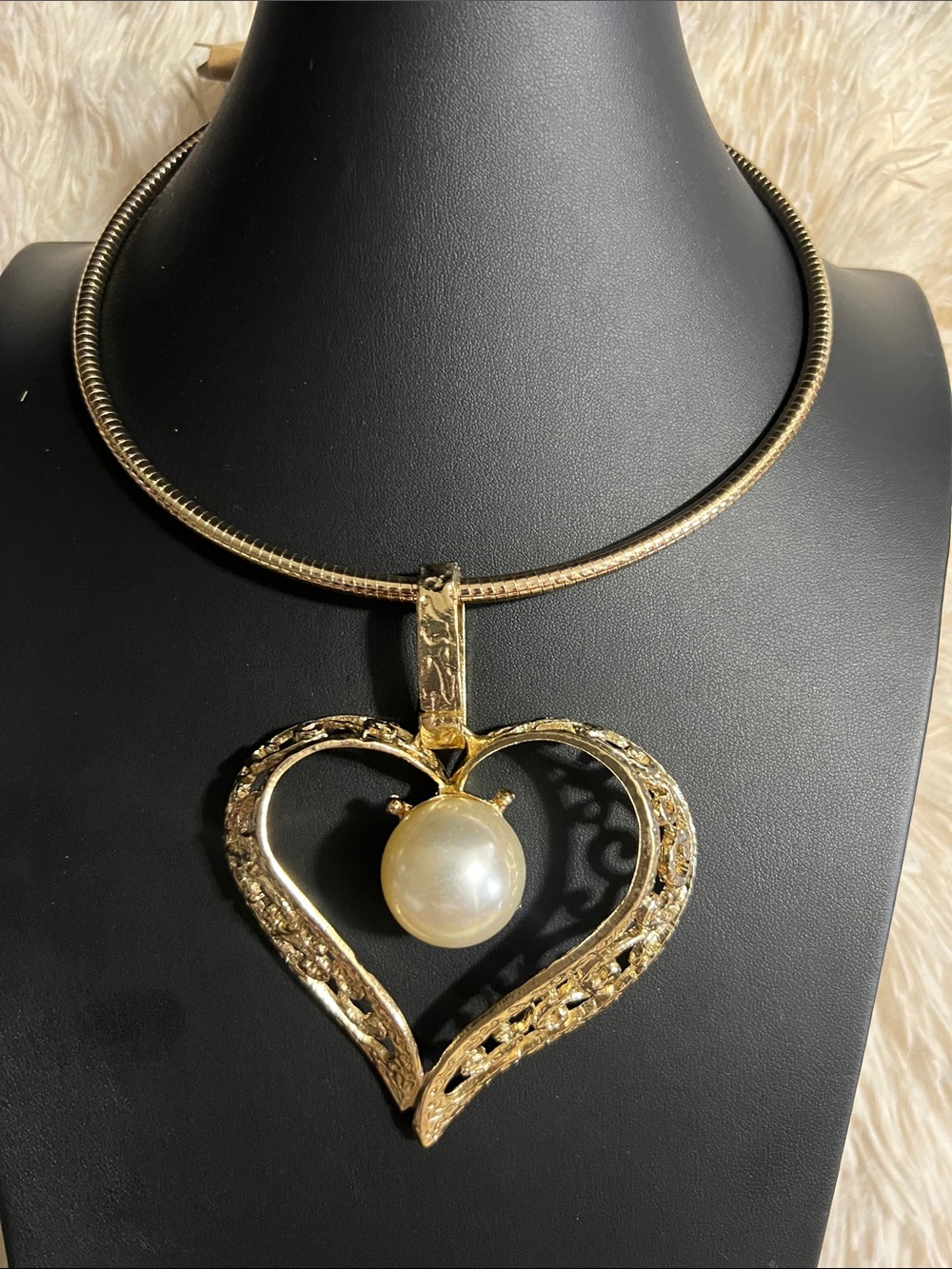 Nique Gold Heart Pendant Necklace with Pearl Accent